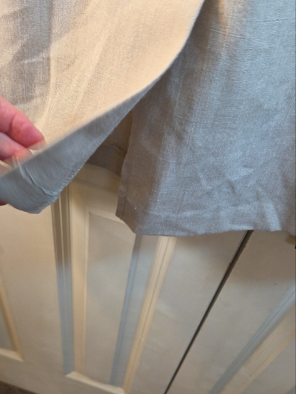 Elegant Cream Midi Pleated Skirt - Picture 9 of 9